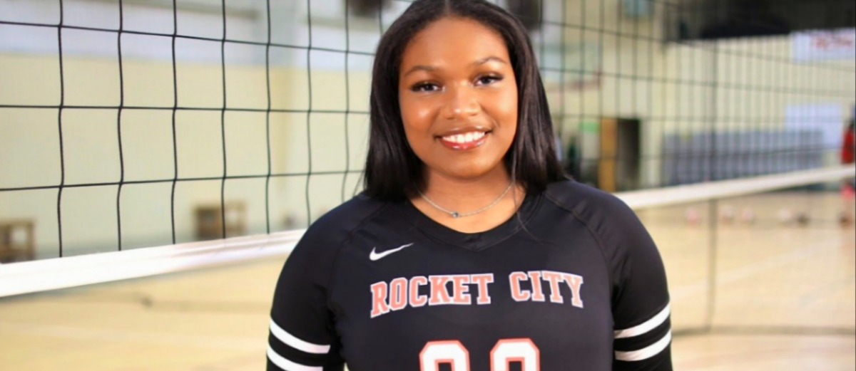 Rising Star: Bella Williams Elevates Volleyball in Harvest