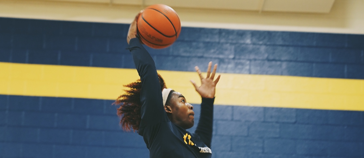Rising Star: Brandon Clemmons Shines on the Court