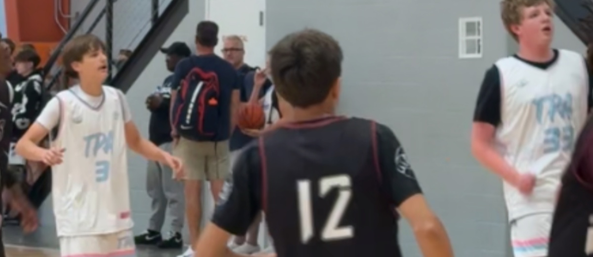 Roen Thomas - Rising Star: Roen Thomas Shines on the Court