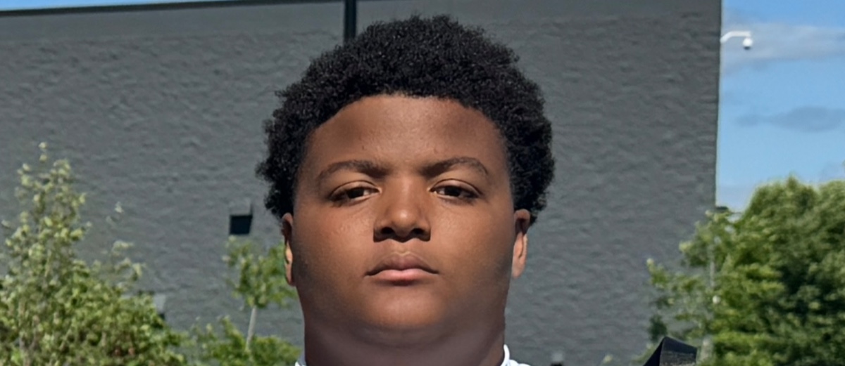Rising Star: Christopher Gomez's Journey on the Football Field