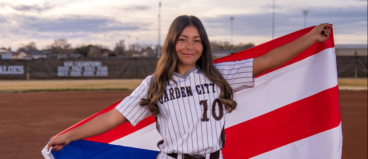 Zayla Peck: A Rising Star in Garden City Softball