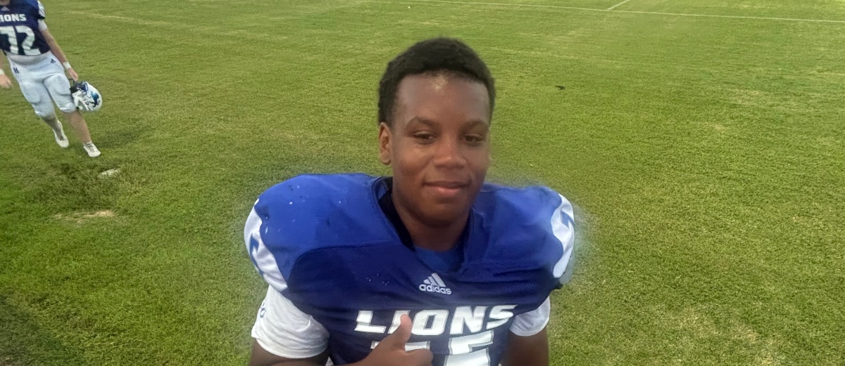Rising Star: Zayden Davis Shines on the Football Field in Hamilton
