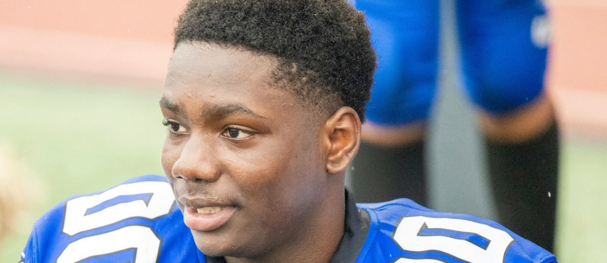 Dwayne Bush-Diggs - Rising Star: Dwayne Bush-Diggs Shines on the Gridiron