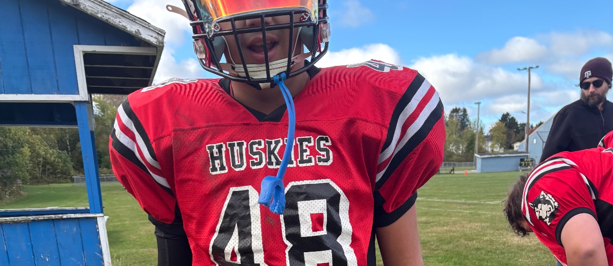 Rising Star from Presque Isle: Joey Davis Shines on the Football Field