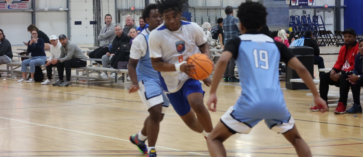 Rising Star: Kelvon Holland's Journey in Basketball