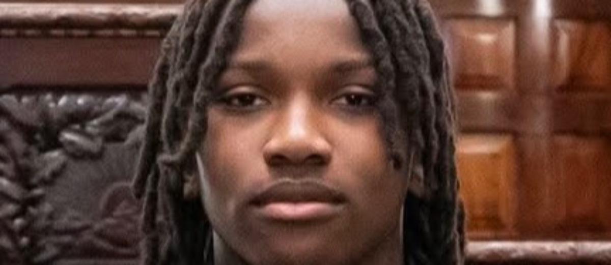 Rising Star Elias Bowen: A Fearless Leader on the Football Field