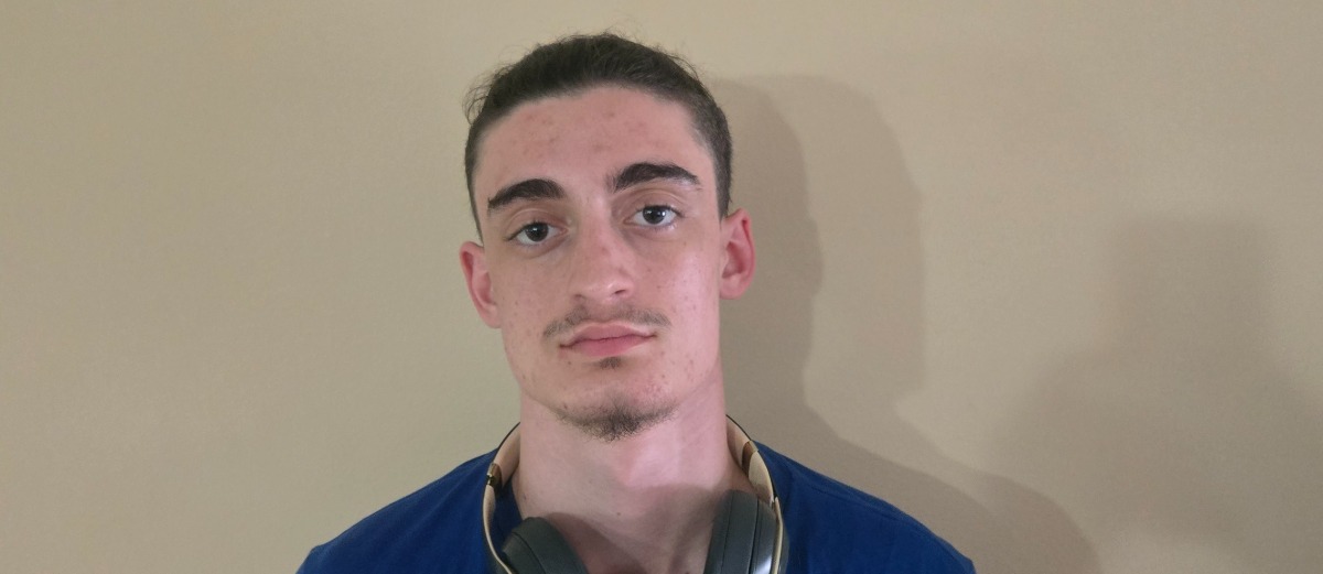 Rising Star: Alan Young’s Passionate Journey on the Basketball Court