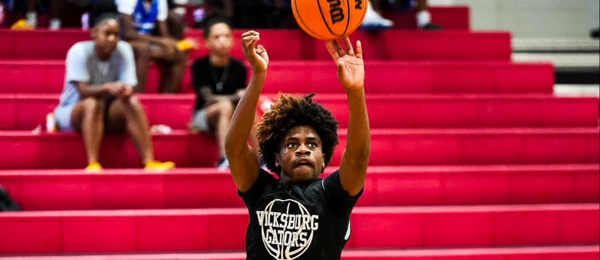 Rising Star from Vicksburg: Kaleb Sims Shines on the Basketball Court