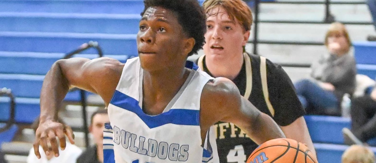 Rising Star: Jamir Roberts Shines on the Court