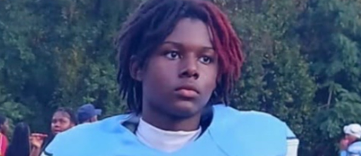 Rising Star: Jamari Ewing’s Journey Through the Gridiron