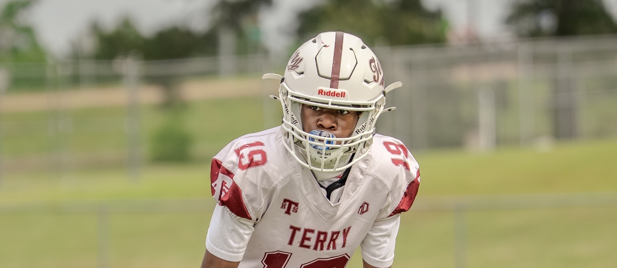 Rising Star: Ty’Lon Pittman's Path to Football Excellence