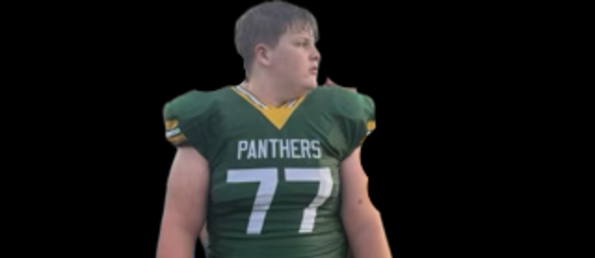 Rising Star: Jayden Hetrick’s Passionate Pursuit of Football Excellence
