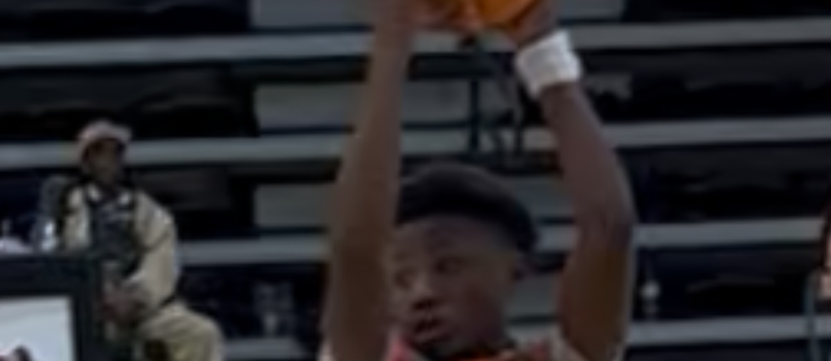 Jaxstyn Griffis - Rising Star: Jaxstyn Griffis Shines on the Court