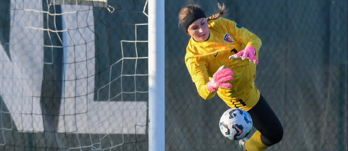 Hadley Overton - Rising Star Hadley Overton: Fearless on the Field and Beyond