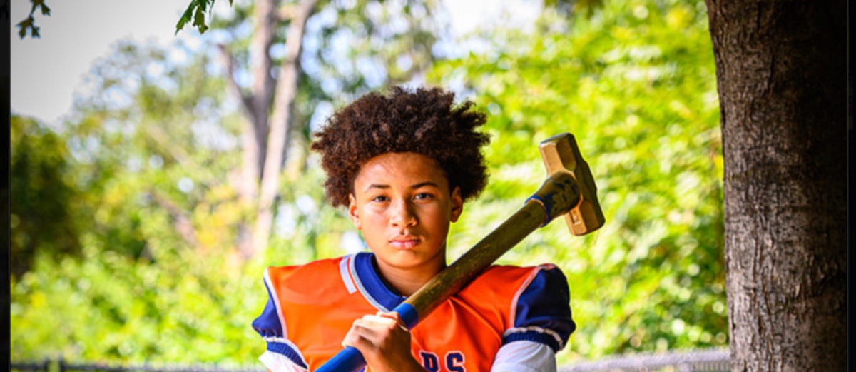 Terrell Davis - Rising Star: Terrell Davis Shines on the Gridiron