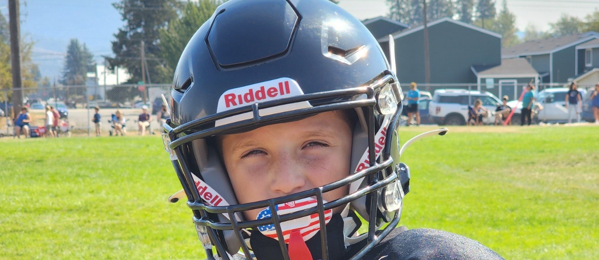 Rising Star: Eli Schneider’s Journey on the Gridiron