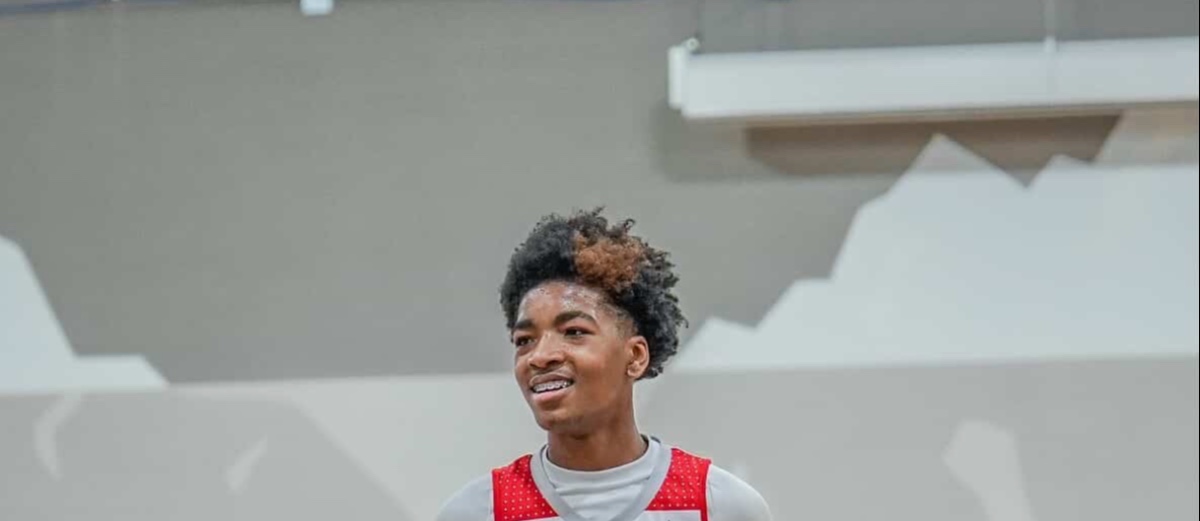 Rising Star: Jeremiah Barr's Journey on the Basketball Court