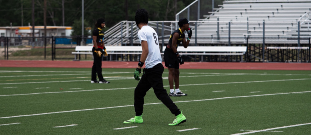 bryan valdes - Rising Star: Bryan Valdes Shines in Houston's Football Scene