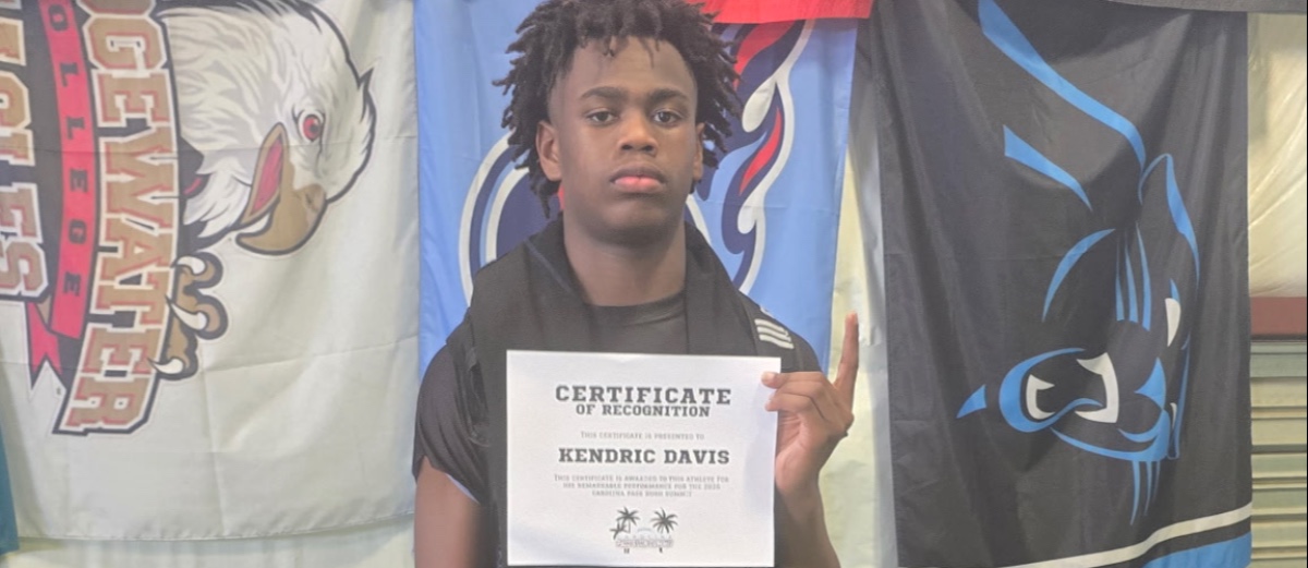 Kendric Davis - Rising Star on the Gridiron: Meet Kendric Davis
