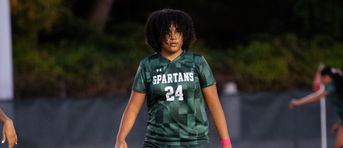 Janaina Chauca - Rising Star: Janaina Chauca's Passionate Journey in Soccer