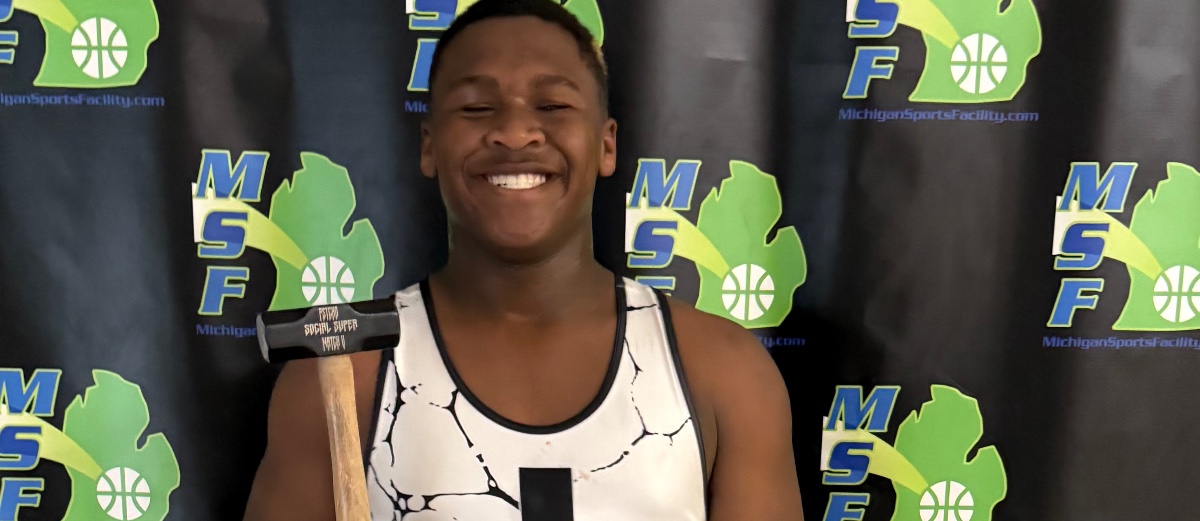 Rising Star: Ontayveis Underwood's Journey on the Gridiron