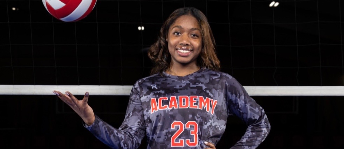 Rising Star on the Court: Chloe Sealey's Volleyball Journey