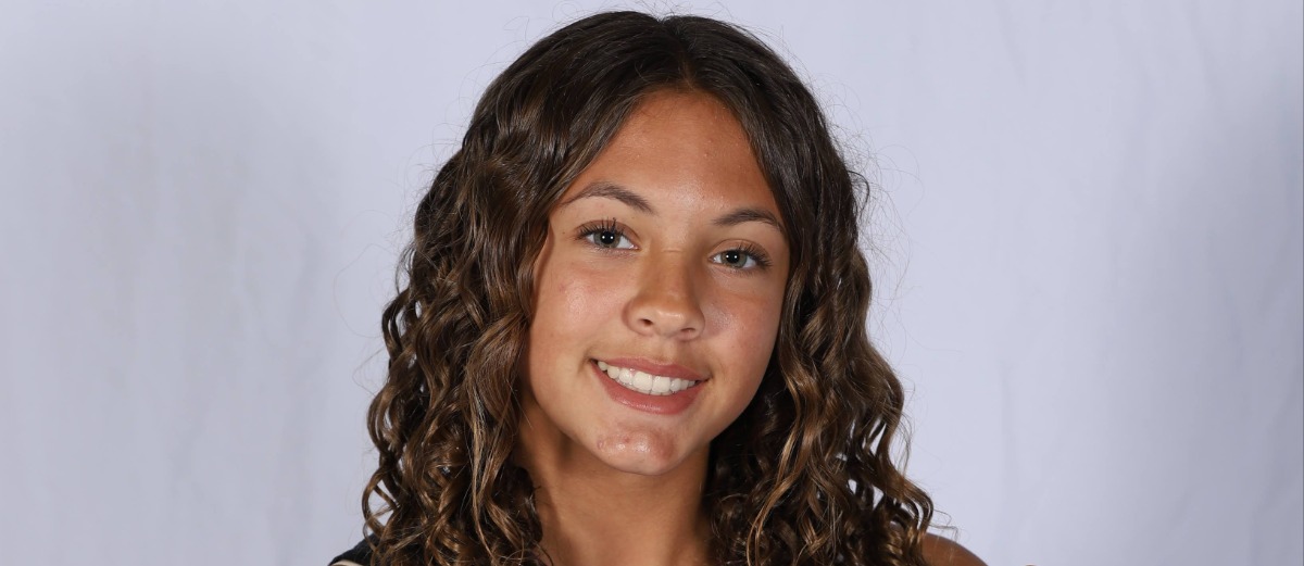 Kirbie Edwards - Rising Star: Kirbie Edwards Shines on the Softball Diamond