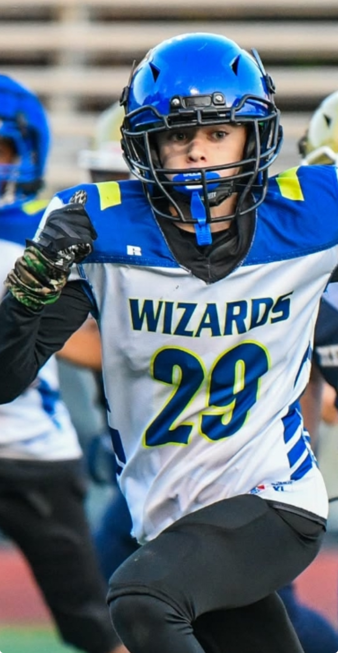 Derek Farrell, football athlete profile picture
