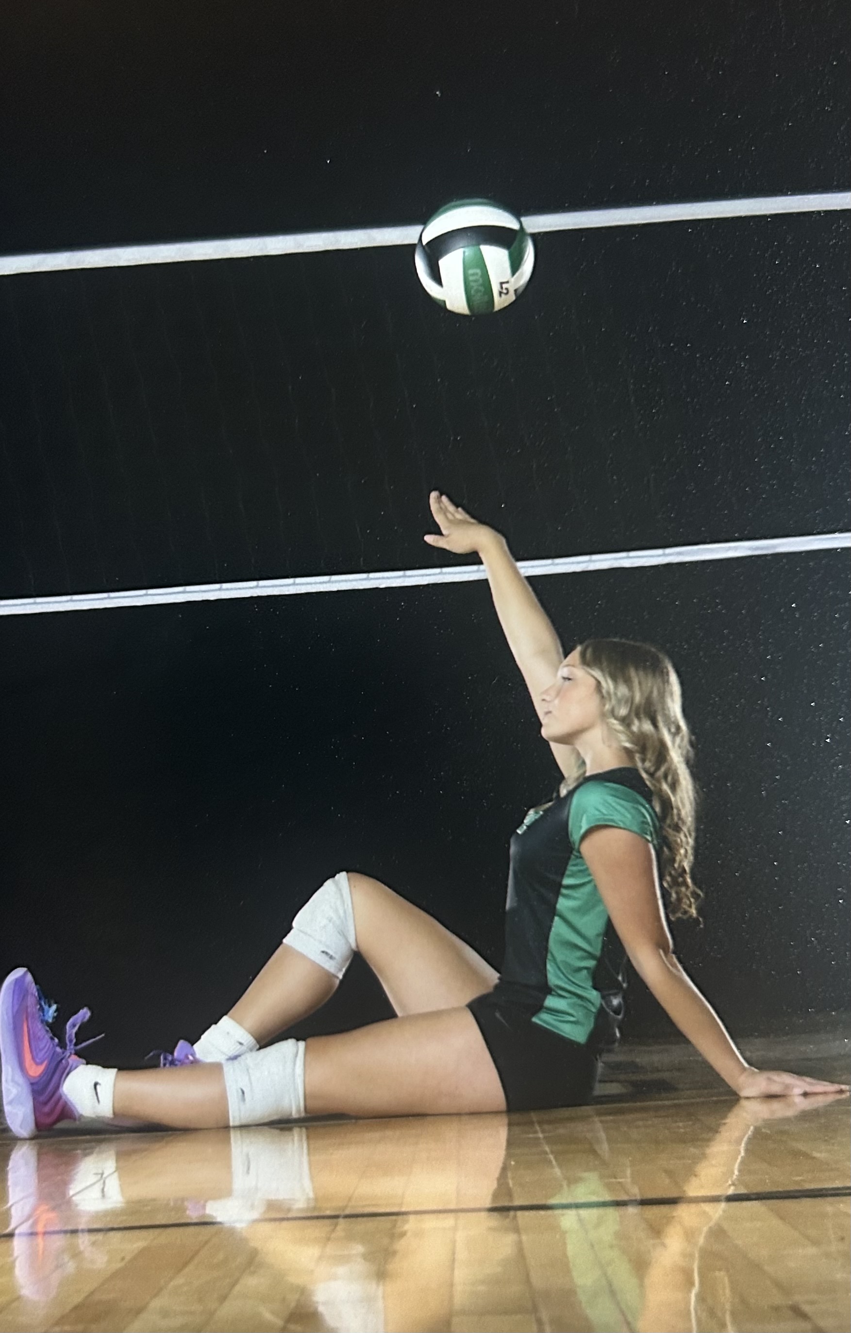 Lora Pesis, Volleyball athlete profile picture