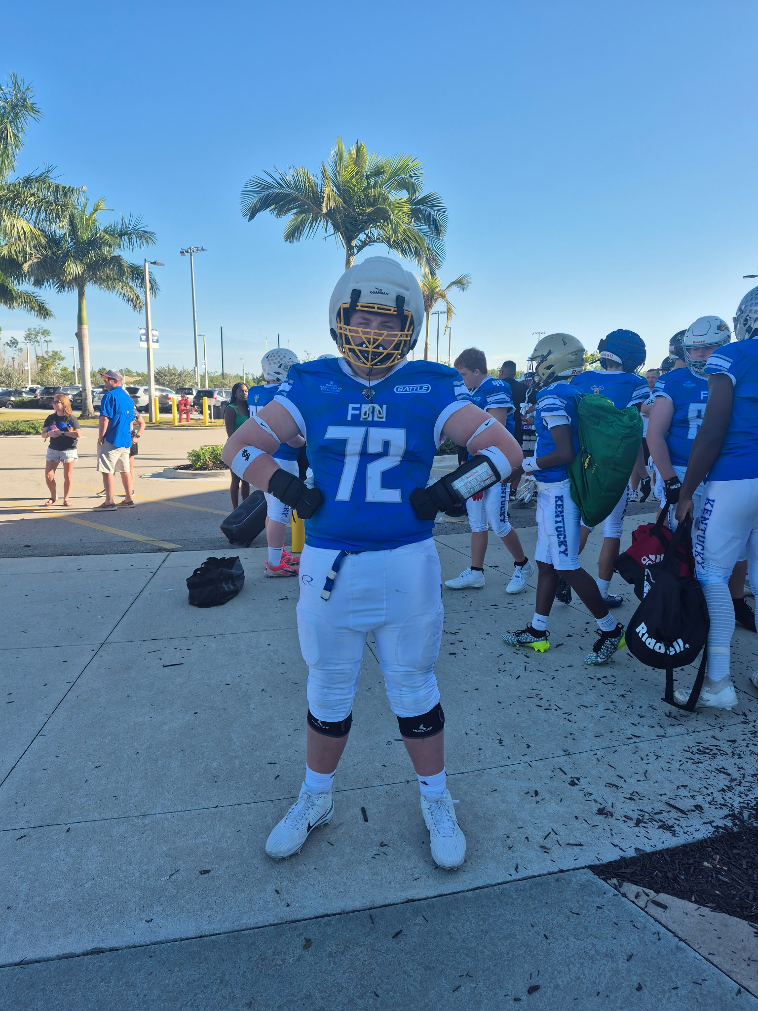 Lincoln Wickiser, football athlete profile picture