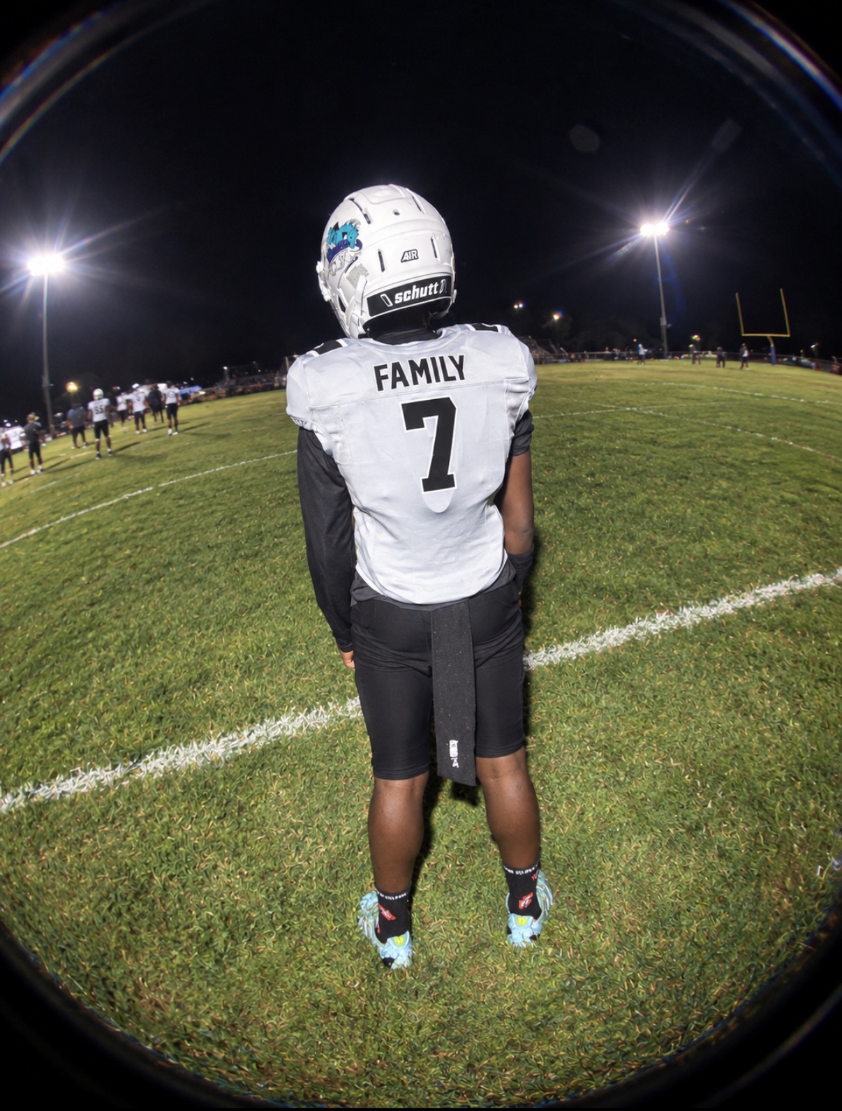 chase love, Football athlete profile picture