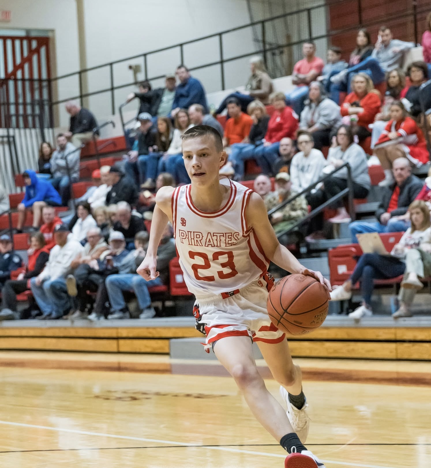 Luke Crowe, Basketball athlete profile picture