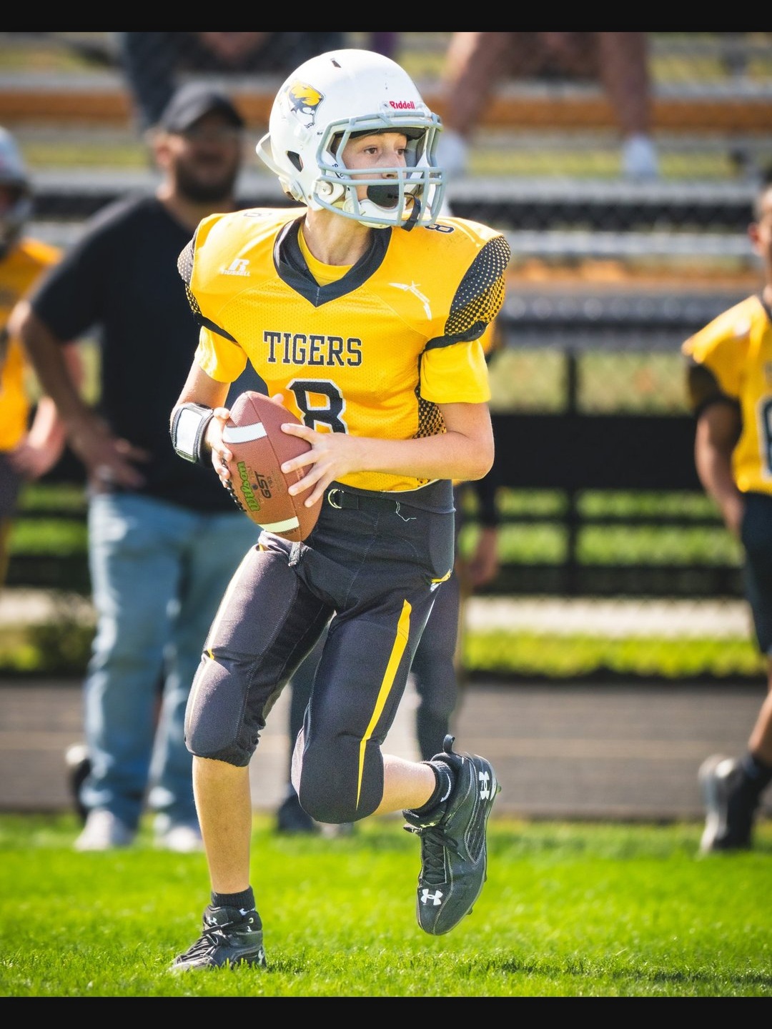 Maxwell Pregler, football athlete profile picture