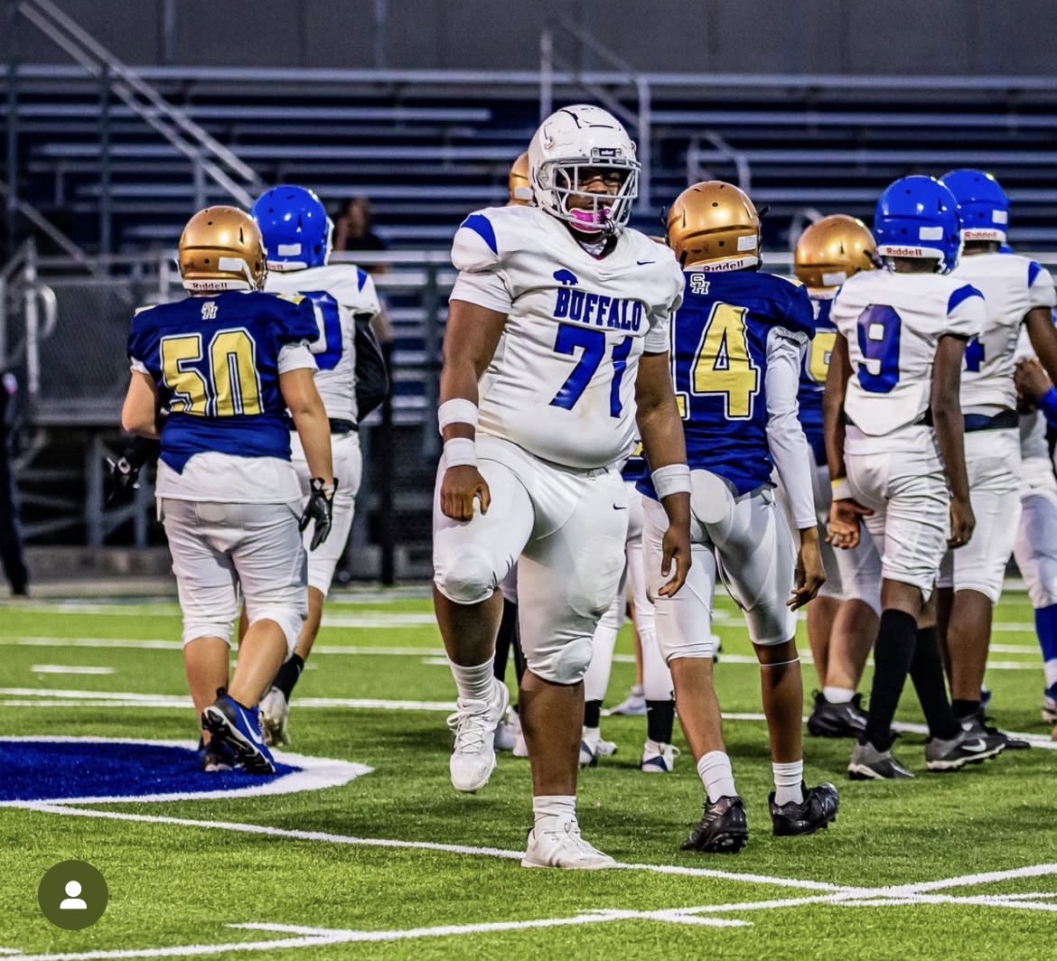 Joshua Hutchen jr, football athlete profile picture