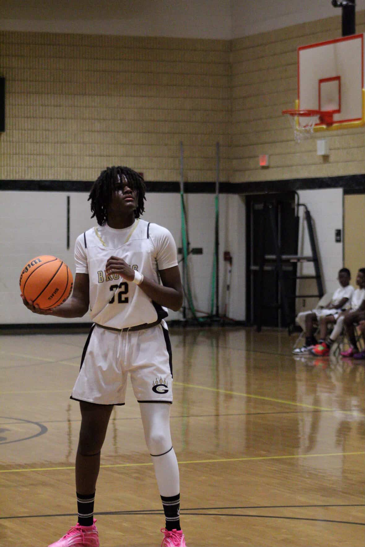 William McRae, basketball athlete profile picture