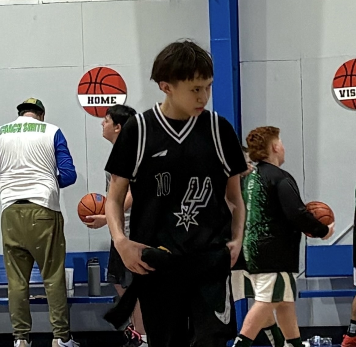 Rising Star: Elijah Campos Shines on the Basketball Court