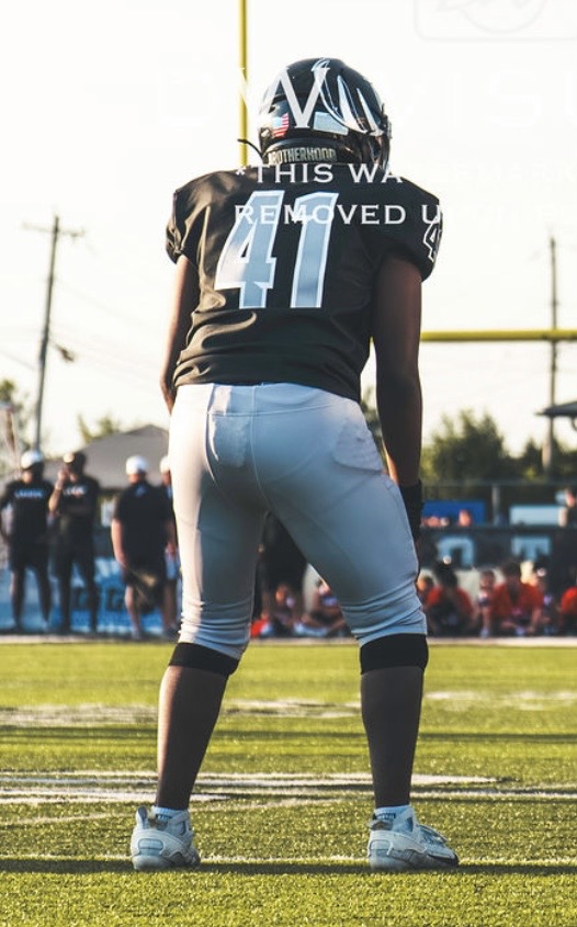 Aaron Lumpungu, Football athlete profile picture