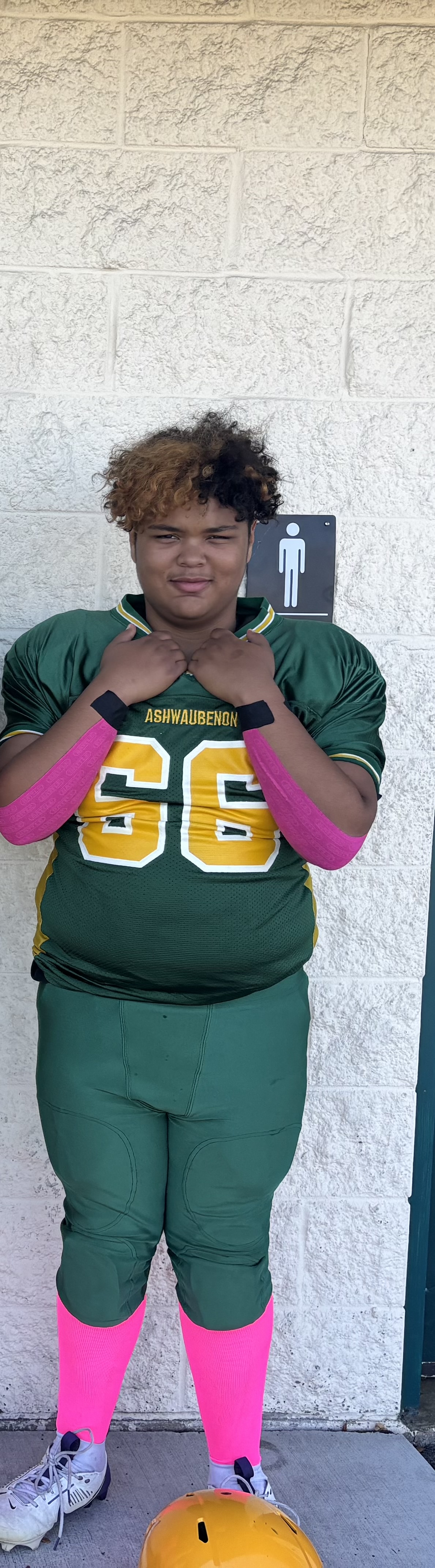 Rising Star: Kingston Smith Illuminates the Football Field