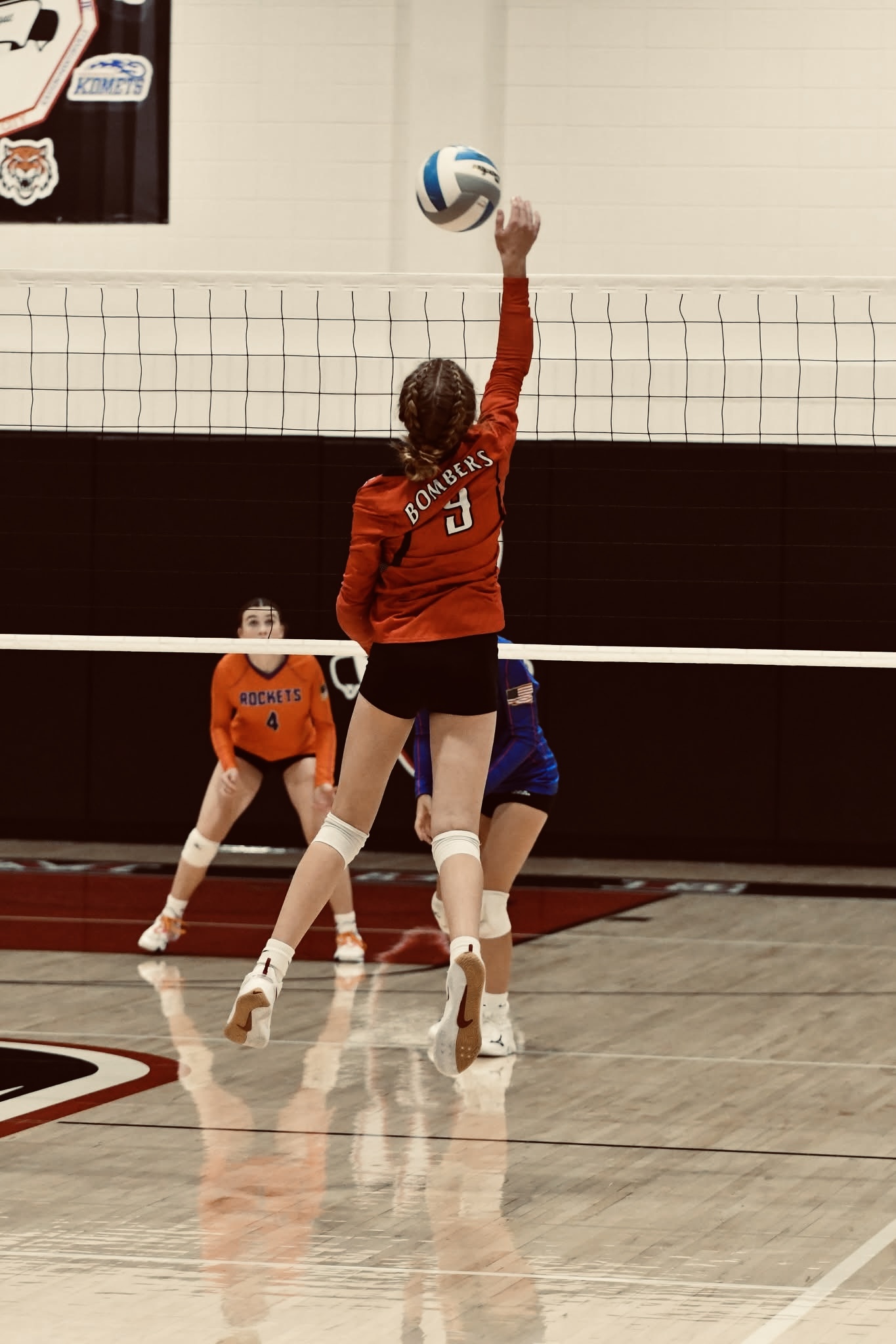 Rising Star: Brekkyn Ayres Shines on the Volleyball Court