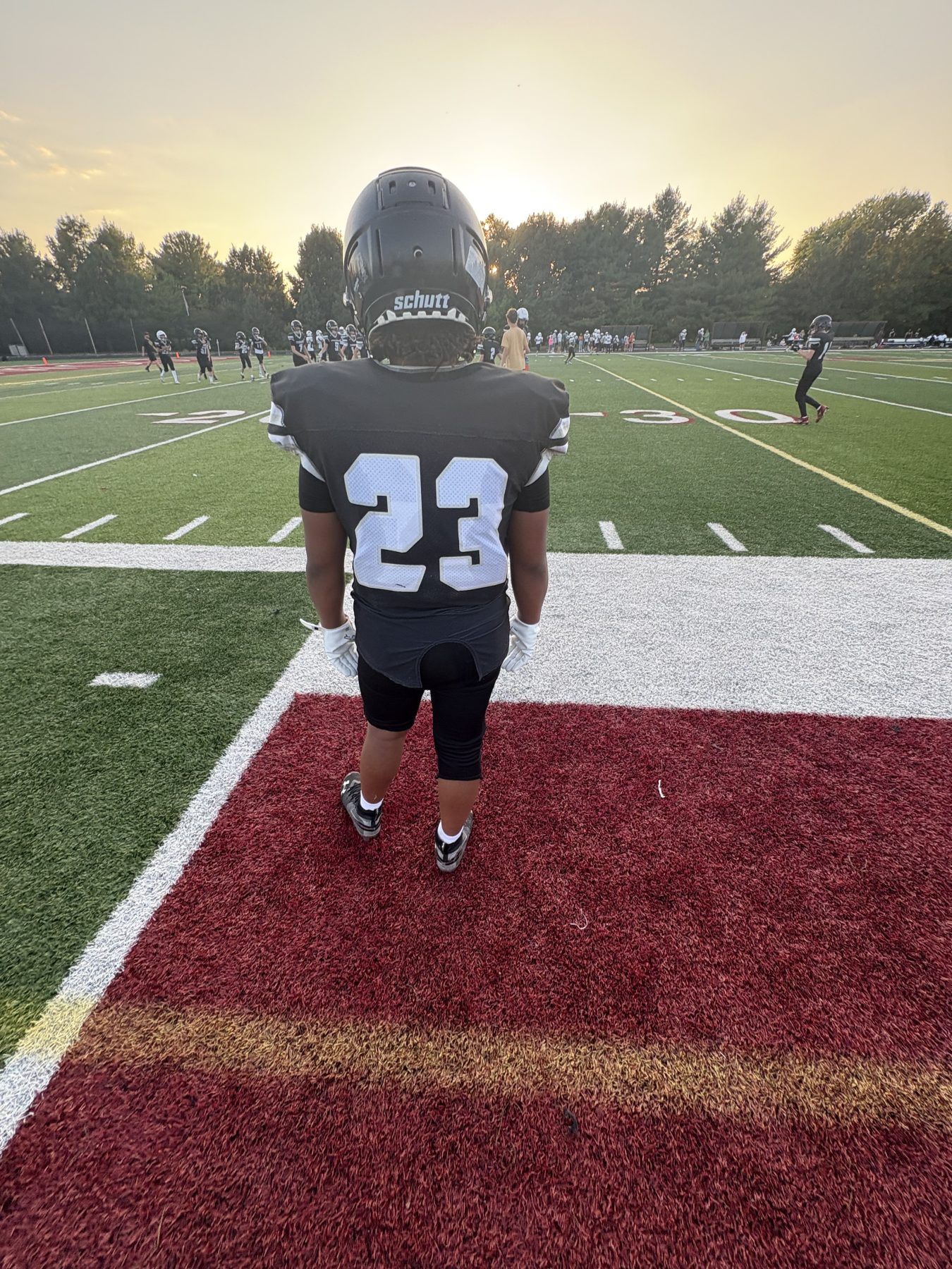 Rising Star: King Hunt’s Unwavering Dedication on the Gridiron