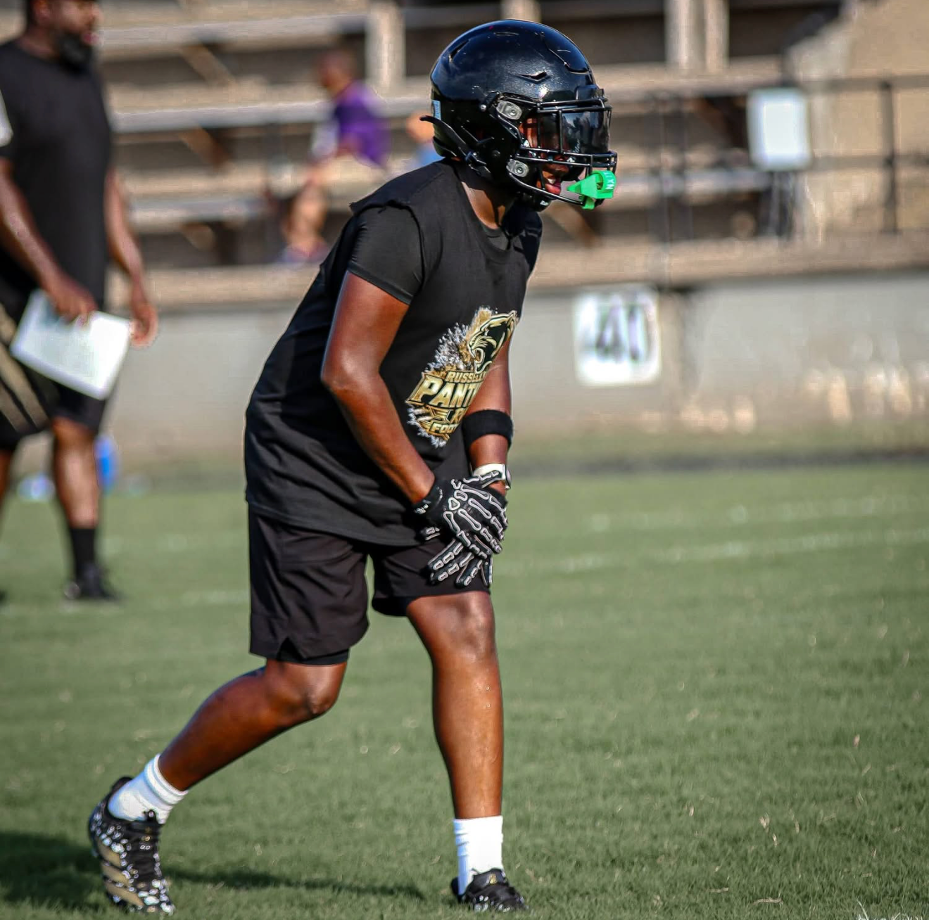 Kyren Elliott - Rising Star: Kyren Elliott's Journey on the Gridiron
