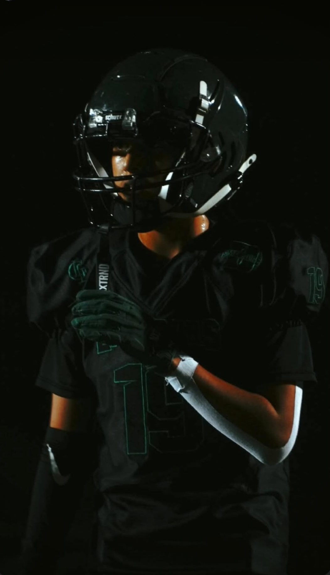 Angel Calvillo, football athlete profile picture