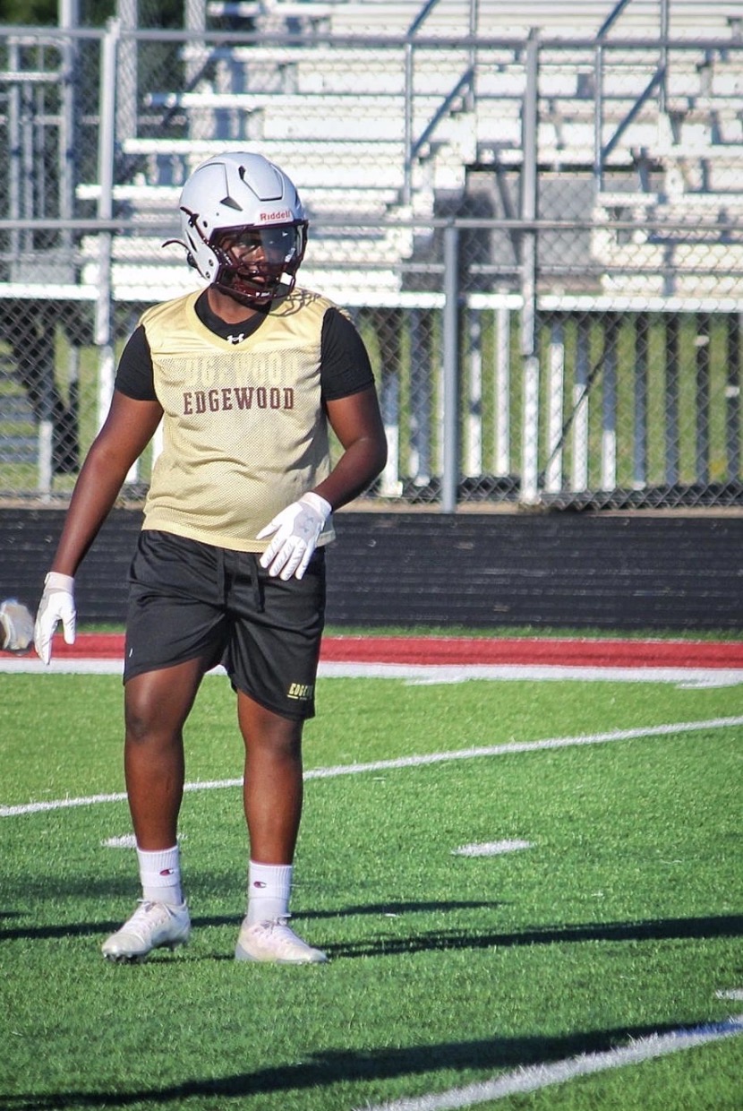 Rising Star: Derrick Briggs Shines on the Football Field